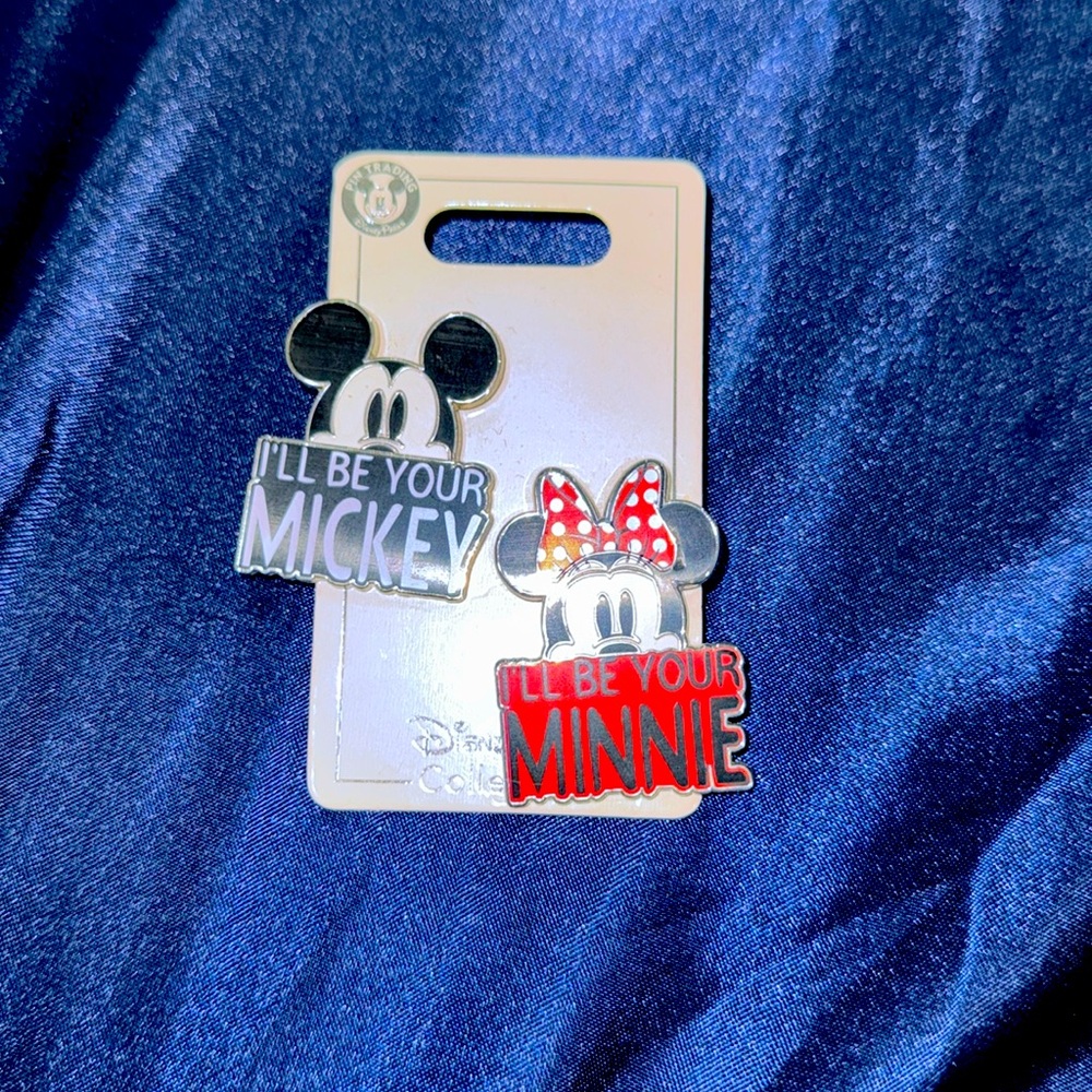 NWT Disney Parks Mickey & Minnie Pins Brand New